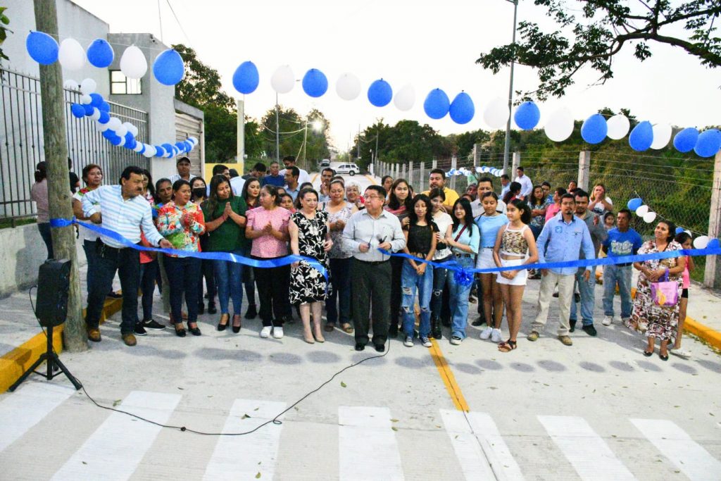 Inauguró alcalde JGA obra de pavimentación