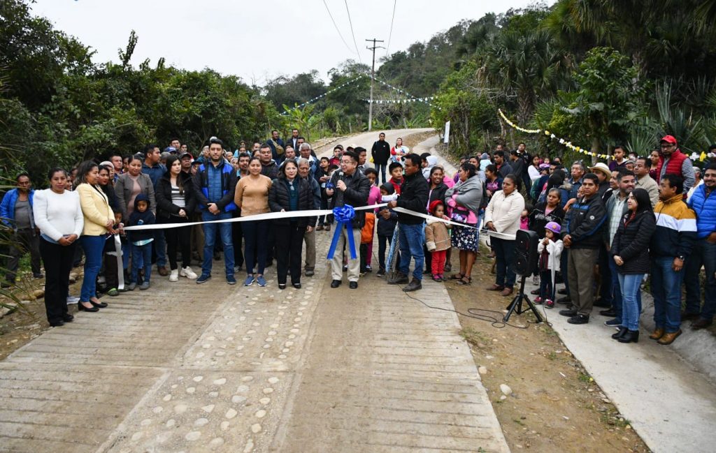 Alcalde JGA inauguró obra de rehabilitación de camino rural