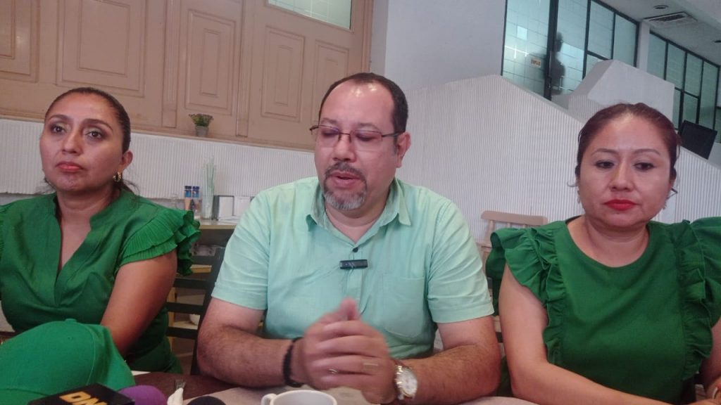 Prof. Rubén Indoval Rojas, candidato de la planilla Verde, busca la Secretaria General de la  SDTEV
