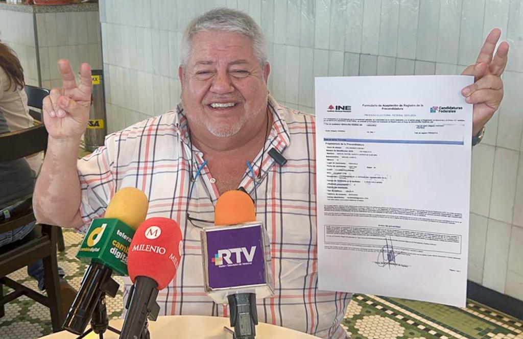 Acepta INE registro de la precandidatura única para la Senaduría Federal de Manuel Huerta por Morena